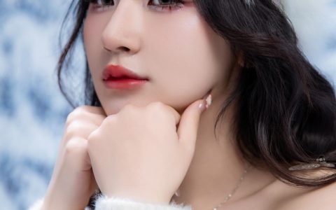 亚洲冬季时尚美女写真艺术照片