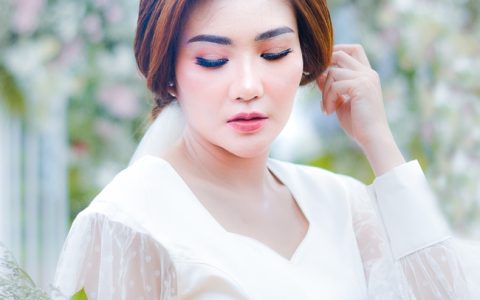 印度尼西亚美女婚纱照图片